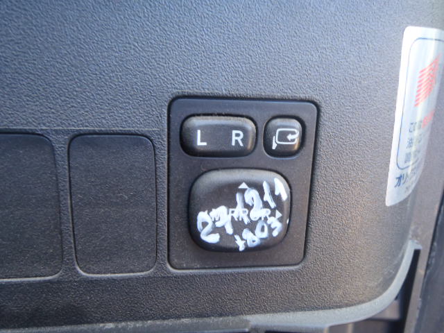 Управление зеркалами
 Daihatsu
 Boon
 2005 г.в.,
                                кузов: M301S; двигатель: K3-VE;