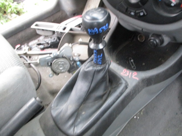 Рычаг переключения КПП / селектор / кулиса КПП
 Chevrolet
 Lacetti
 2012 г.в.,
                                 двигатель: F14D3 / 1.4 бензин;