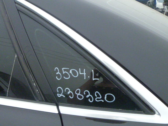 Форточка кузова задняя  левая
 Audi
 Audi A8
 2005 г.в.,
                                кузов: 4E; двигатель: 4,2 бензин;