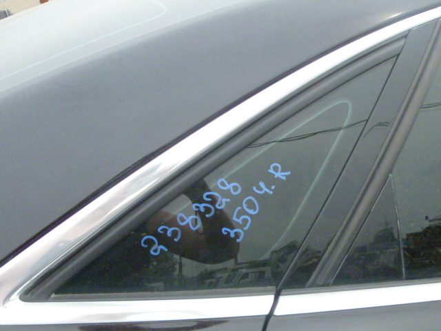 Форточка кузова задняя  правая
 Audi
 Audi A8
 2005 г.в.,
                                кузов: 4E; двигатель: 4,2 бензин;
