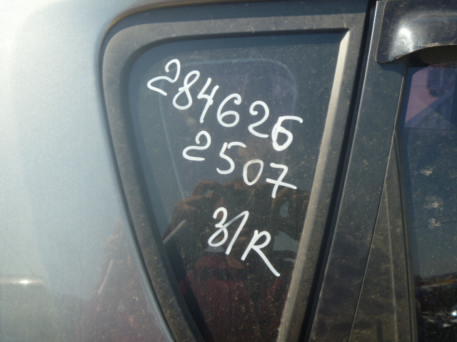 Стекло багажника правое
 Kia
 Soul
 2010 г.в.,
                                 двигатель: 1,6 бензин;