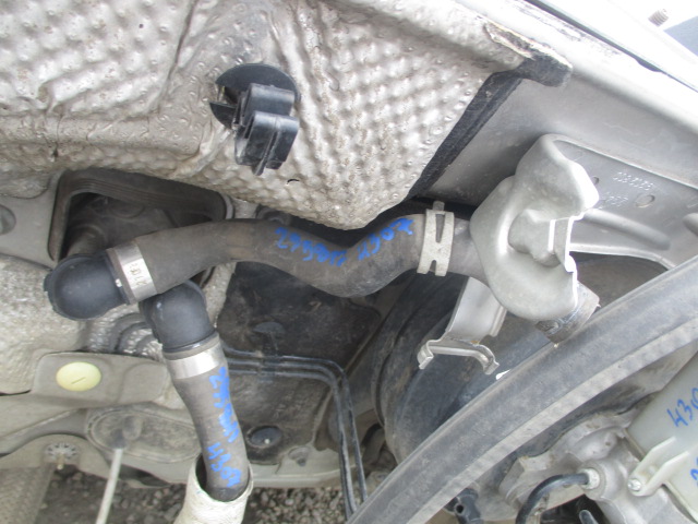 Патрубок отопителя
 Opel
 Vectra C
 2006 г.в.,
                                 двигатель: 2,2 бензин;