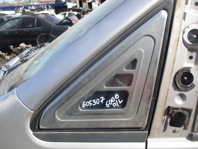 Форточка кузова передняя левая
 Hyundai
 Starex
 2002 г.в.,
                                кузов: A1; двигатель: 2,5 T дизель;