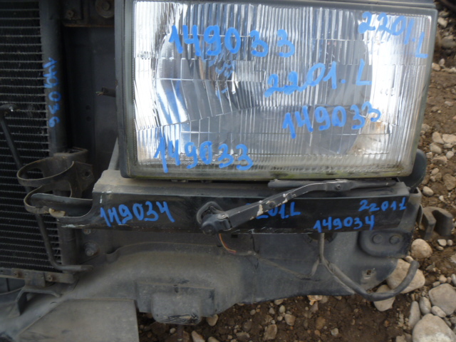 Ресница фары левая
 Isuzu
 Bighorn
 1998 г.в.,
                                кузов: UBS25DW; двигатель: 4JG2;