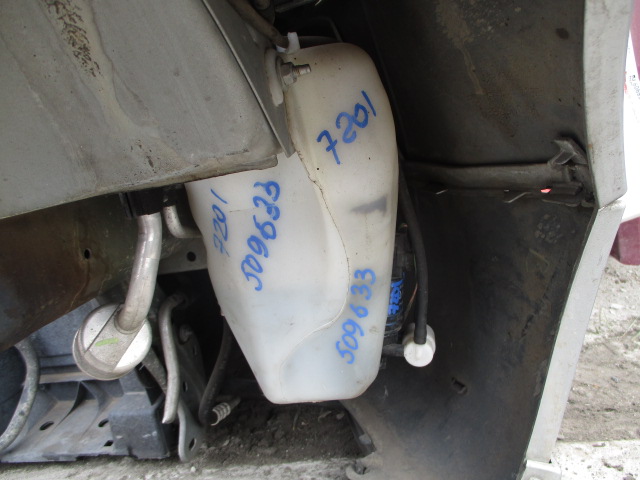 Бачок омывателя
 Citroen
 C2
 2003 г.в.,
                                 двигатель: 1,4 бензин;